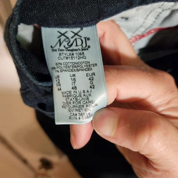 NYDJ Premium Straight Leg Jeans Size 12 - Picture 6 of 6